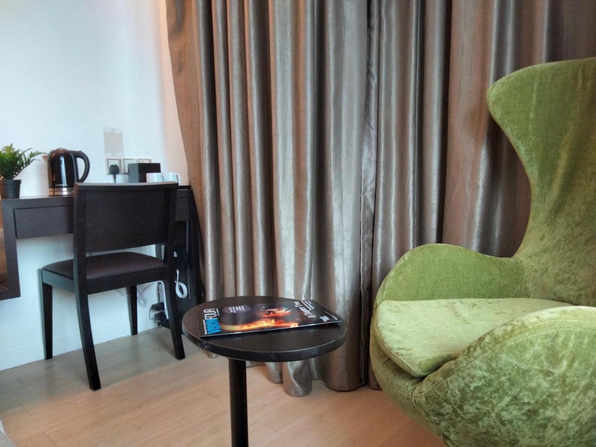 Centrestage Pj By Homebrickz Petaling Jaya Dış mekan fotoğraf