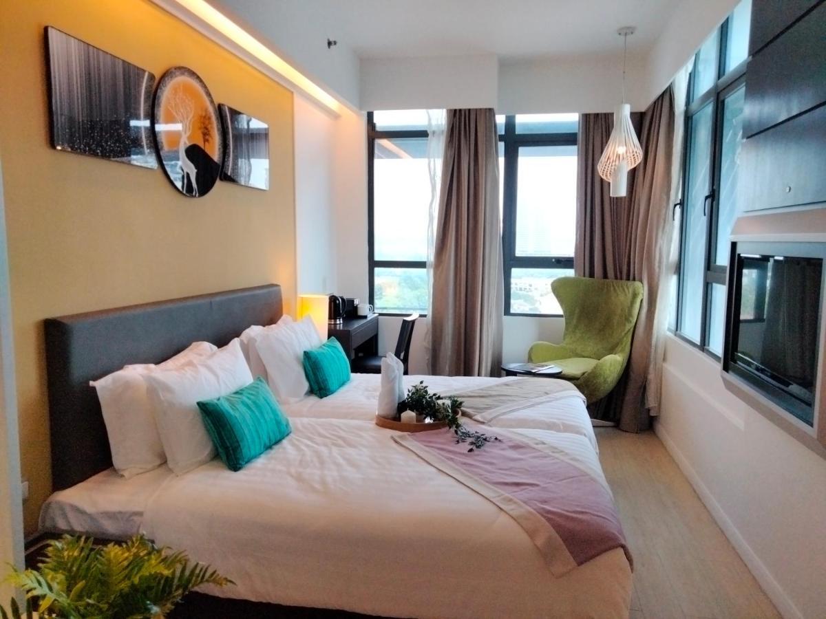 Centrestage Pj By Homebrickz Petaling Jaya Dış mekan fotoğraf